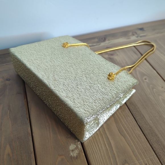 Vintage Gold Metallic Lamé Evening Handbag with Metal Rosette Clasp - Picture 6 of 14